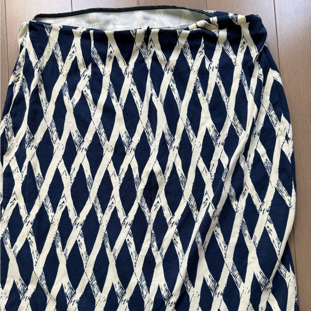 J McLaughlin lattice skirt size 6
